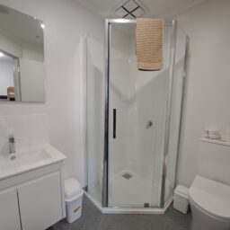Rooms 12-15 each have a private ensuite bathroom